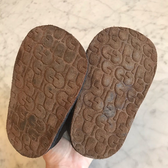 SOLD on eBay Ugg Baby Boots size S - Picture 4 of 7